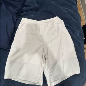 Great shorts, *no stains* *no damage* hardly worn.
